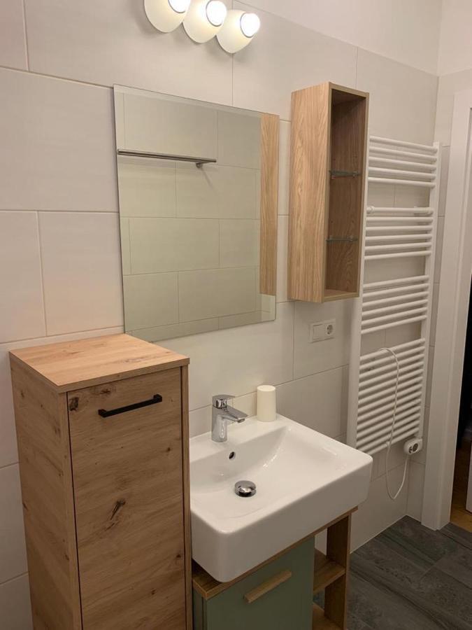 Modern With Balcony Viena